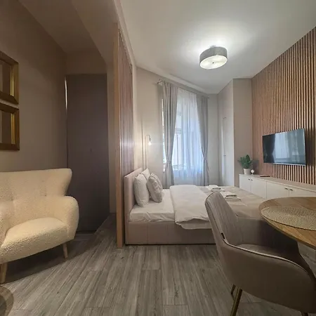 Neartopl Topolowa Apartman *